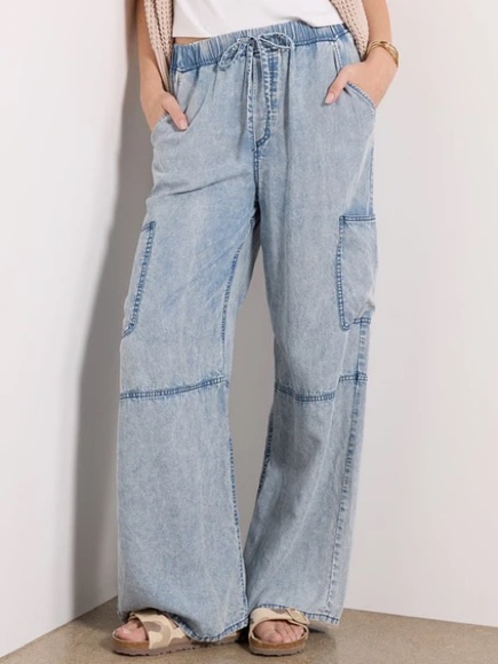 Evereve Edie Cargo Pants Acid Wash Blue Wide Leg Lyocell Small Pull On Pant
